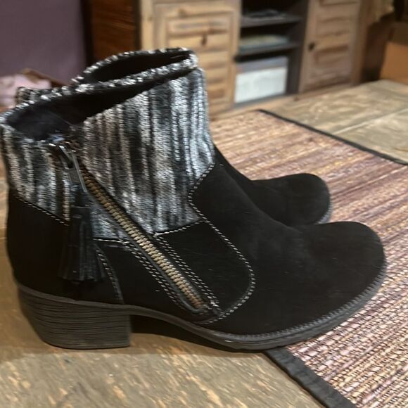 Born Ankle ZipOn Bootie Black 7.5 - Picture 5 of 12